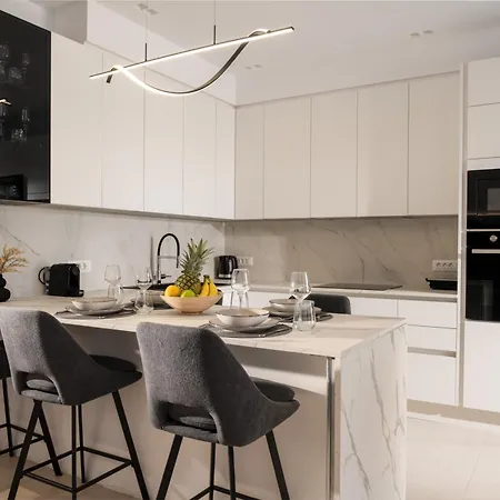 Nuera Luxury - 4br With Pool By Mana Gers וילה *