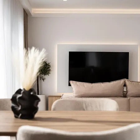 Nuera Luxury - 4br With Pool By Mana Gers וילה