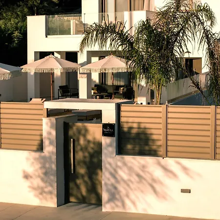 Nuera Luxury - 4br With Pool By Mana Gers וילה