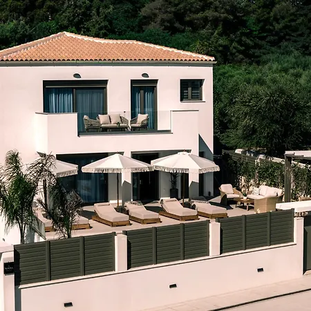 Nuera Luxury - 4br With Pool By Mana Gers Villa