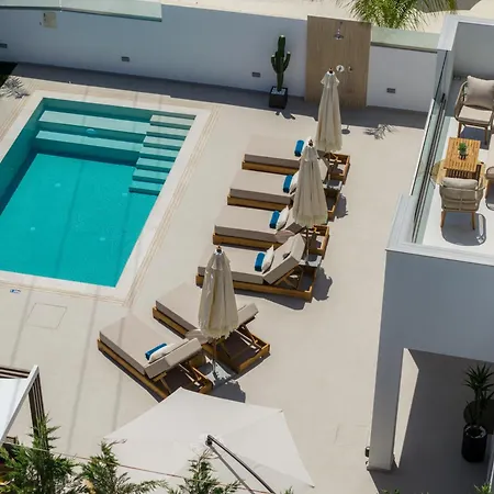 Nuera Luxury - 4br With Pool By Mana Gers וילה Plános