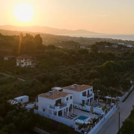 Nuera Luxury - 4br With Pool By Mana Gers *