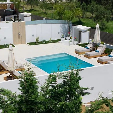 Nuera Luxury - 4br With Pool By Mana Gers וילה *